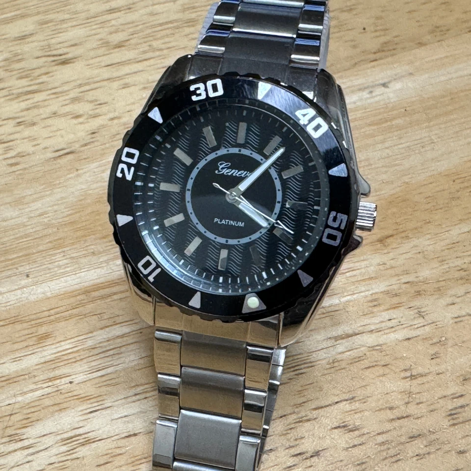Reloj Geneva Platino Cuarzo Hombre Bisel Giratorio Plateado Negro Analógico Batería Nueva Foto 2 de 4