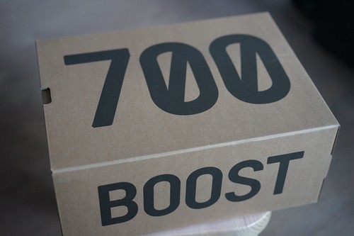 [EU 38 / US 5.5] - Adidas Yeezy Boost 700 V2 Cream GY7924 Neu mit Karton - Bild 6 von 6