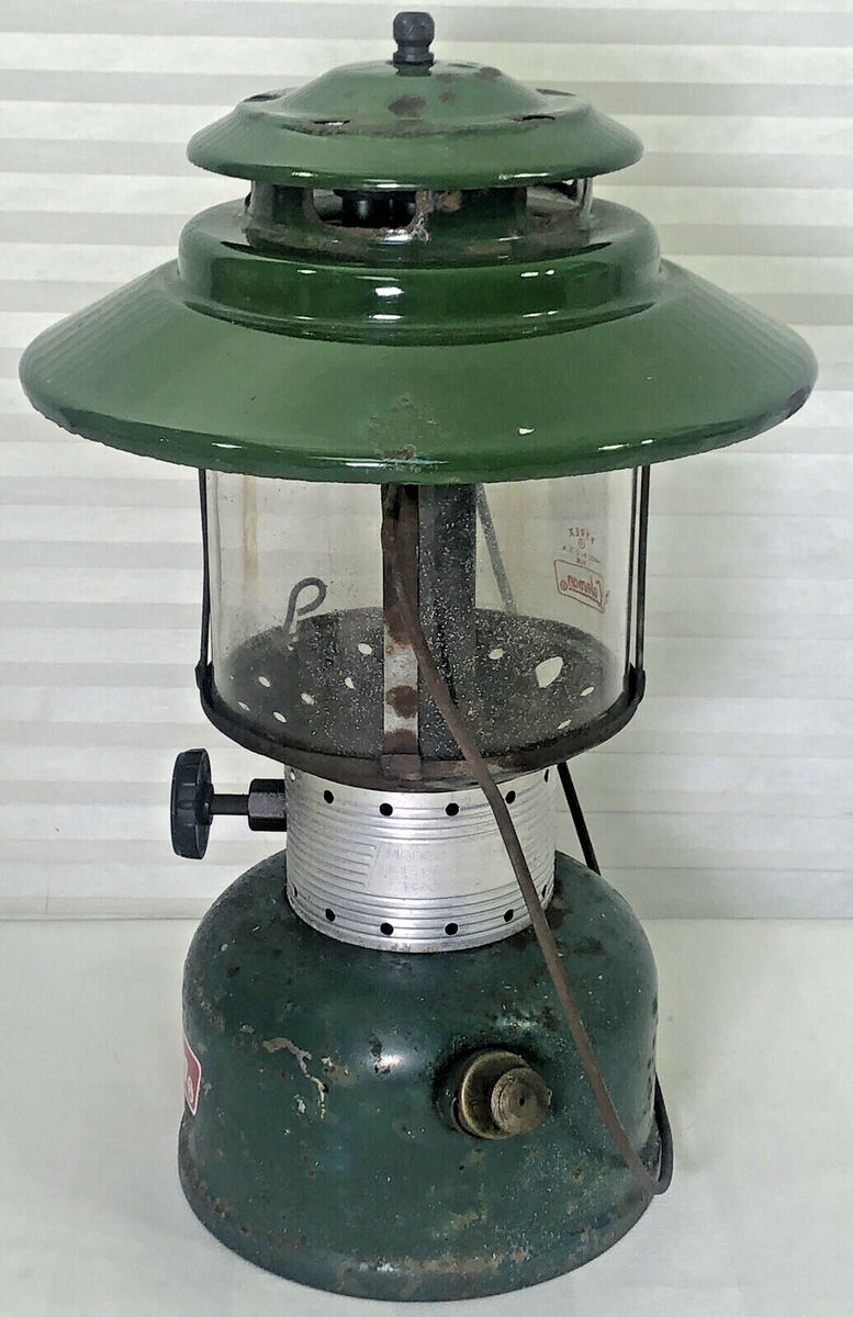 Vintage Coleman Big Hat Double Mantle Lantern Model 228F Vintage Coleman Big Hat Double Mantle Lantern Model 228F
