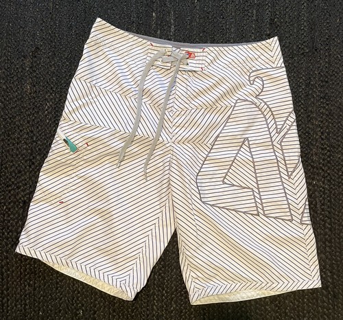 Matix Men’s Black & White Geometric Board Shorts, Size 31