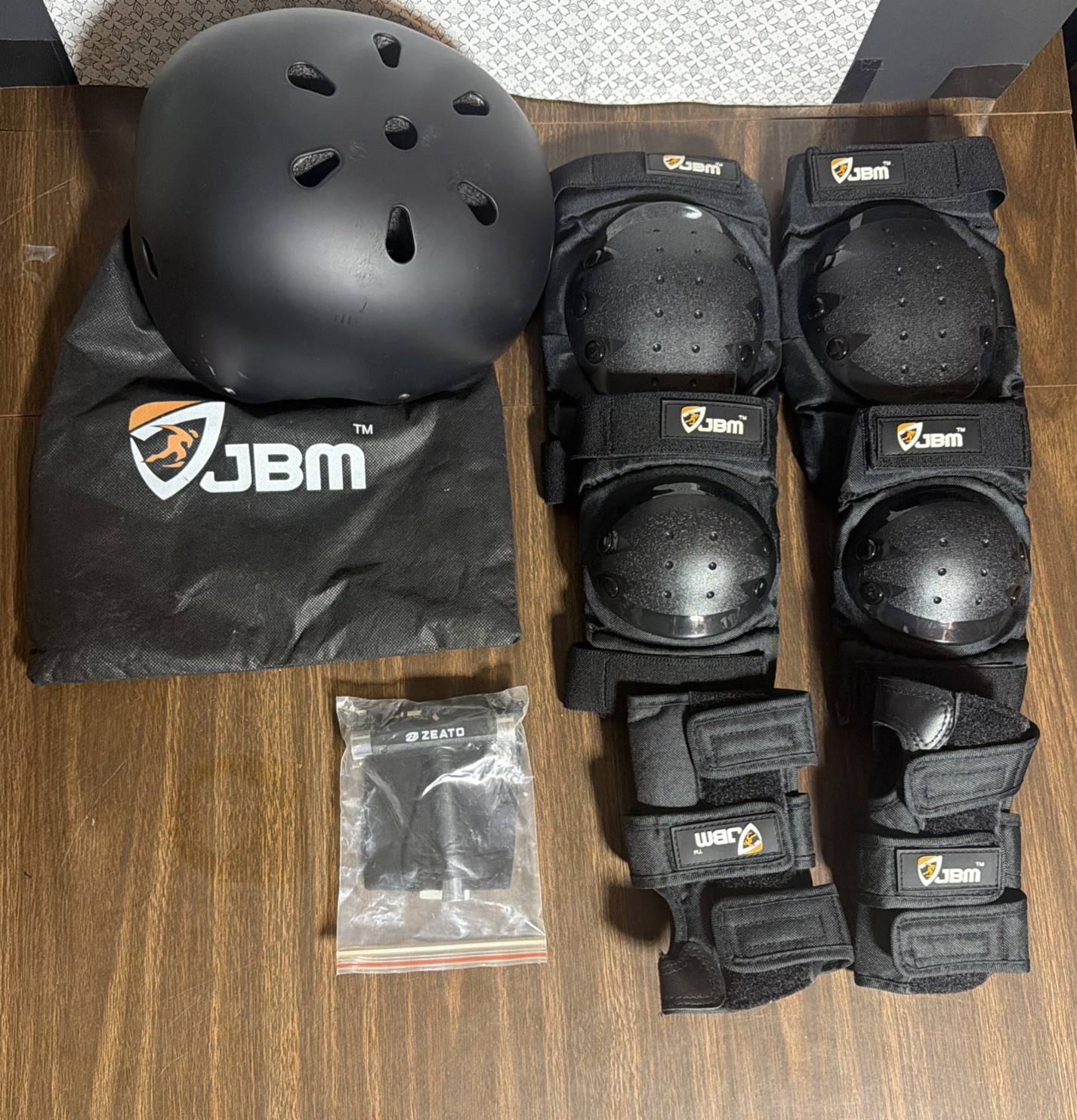 JBM Skateboard Helmet & Pads Set Adult Medium | Knee Elbow W