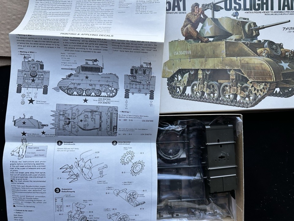 Kit Modèle Militaire Tamiya 1/35 - Char Léger Américain M5A1 'Pursuit Operation' (Réf. 35313)