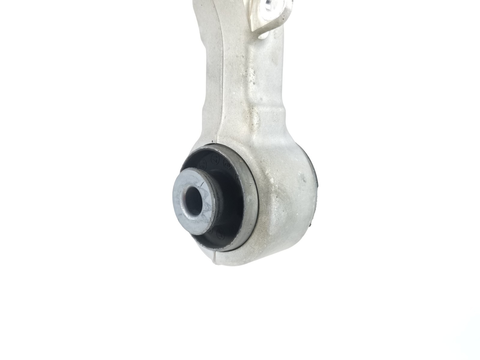 Maserati Levante 2018 AWD 3.0 L Front Right Side Upper Control Arm 6700319940