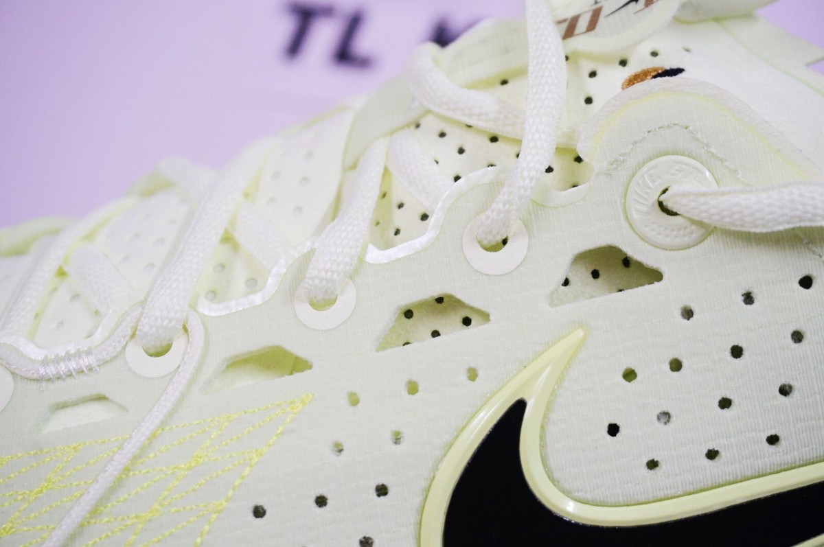 Nike Air Zoom GT Cut 3 Basketball Illusionist Barely Volt Nike Air Zoom GT Cut 3 Basketball Illusionist Barely Volt