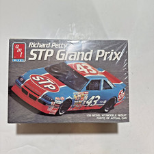 AMT ERTL Richard Petty 43 STP Grand Prix 1/25 Scale Model Kit 6728 New Sealed