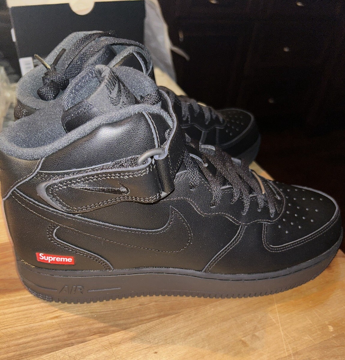 Nike X Supreme Mens Size 10 Black Hightop Airforce 1s New W Nike X Supreme Mens Size 10 Black Hightop Airforce 1s New W