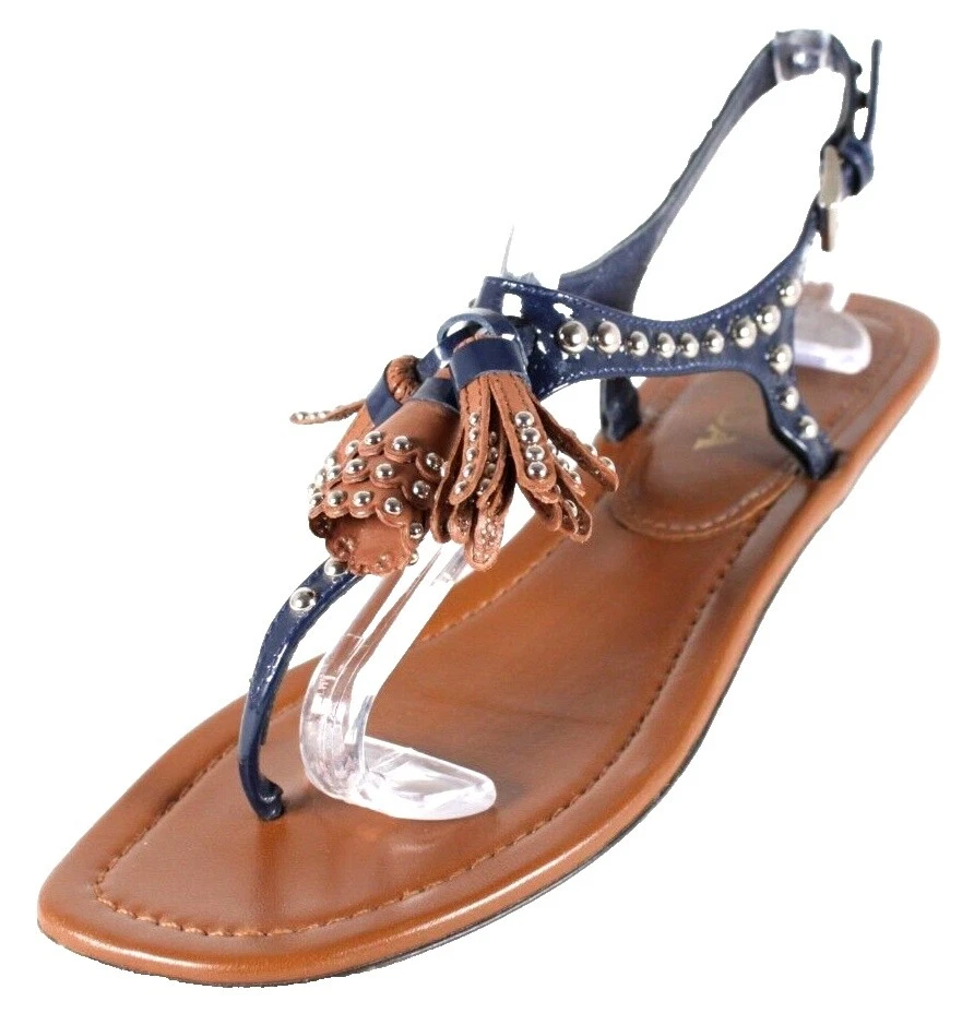 Sandalias Tachuelas PRADA superior de cuero para mujeres