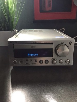 Onkyo CR-505DAB CD-Receiver Radio. CD nicht gelesen Andere Funktionen funktionieren.