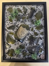 Quadro in resina con bottiglia rotta Dom Perignon Vintage 32x42 cm