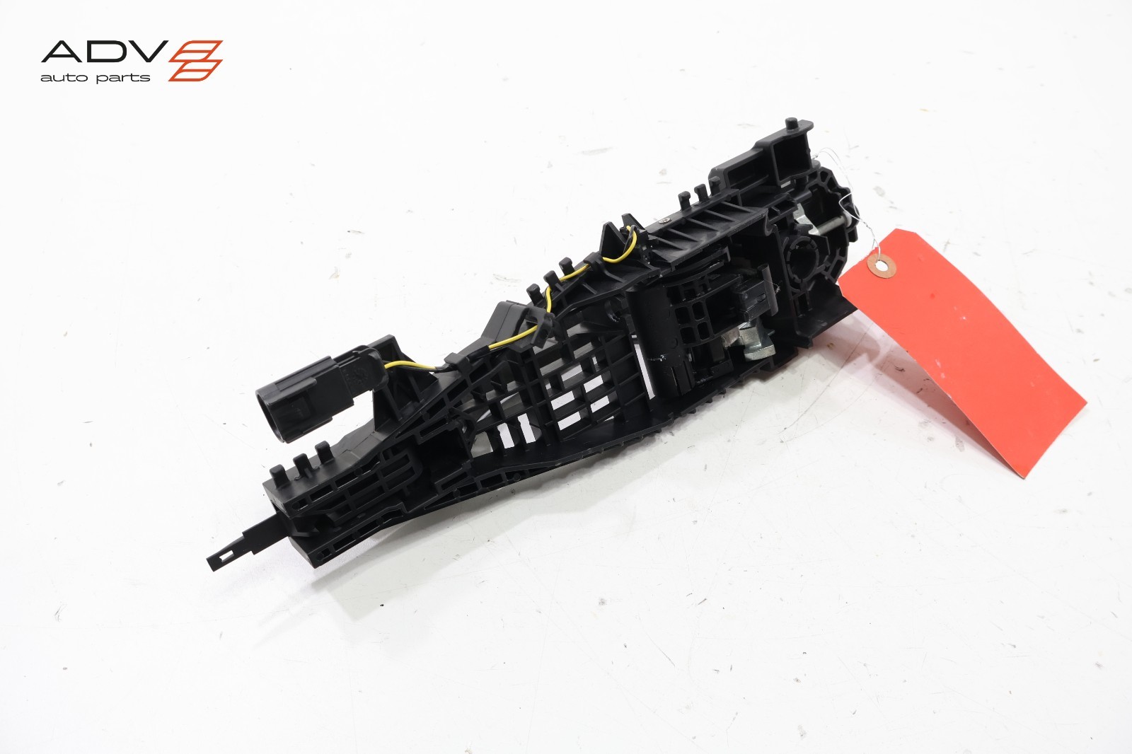 2014 - 2020 MASERATI GHIBLI REAR LEFT DRIVER SIDE DOOR EXTERIOR HANDLE OEM