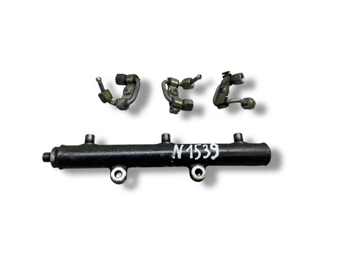 Jaguar S-Type 2008 Kraftstoffverteiler Einspritzleiste Verteilerrohr MDV95942