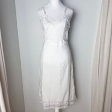 Vintage White Lace Slip Nightgown Bridal Lingerie Cottagecore USA Size 34/S 70s