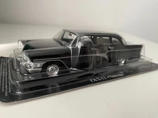 Diecast Soviet car GAZ 13 ГАЗ 13 Чайка DeAGOSTINI 1/43 Scale limousine
