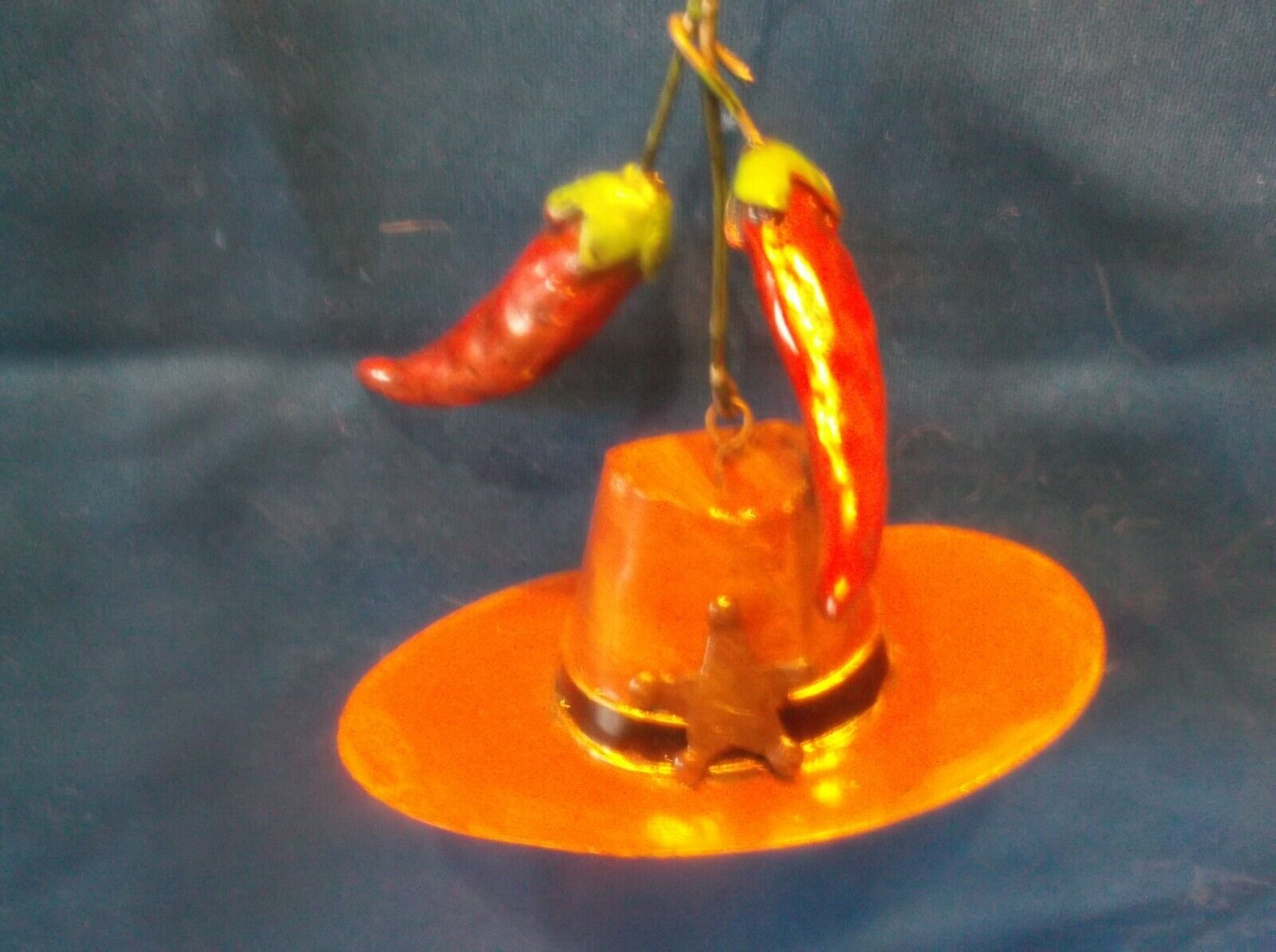 Jalapeno Chili Vestindo Um Chapéu De Cowboy E Acenando Olá