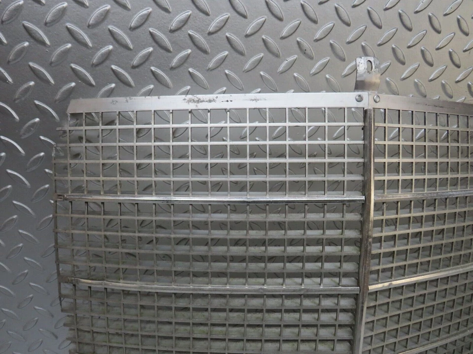 ⚙37583⚙ Parrilla capó Mercedes-Benz W109 300SEL Foto 4 de 4