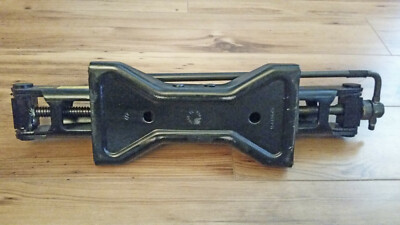 GMC Jimmy - Factory Complete Jack Set (Jack, Lug Wrench
