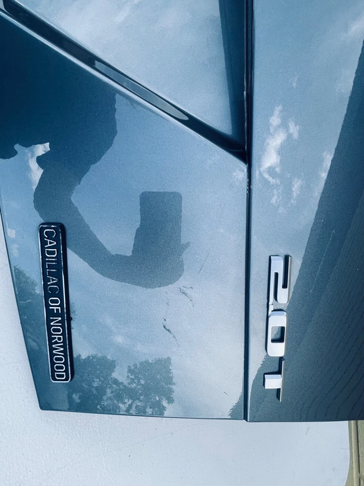 Tampa do porta-malas Cadillac ATS 2.0T - Imagem 2 de 4