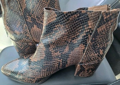 Steve Madden Jillian Ankle Boots Womens 8.5 Brown Snakeskin Block Heel