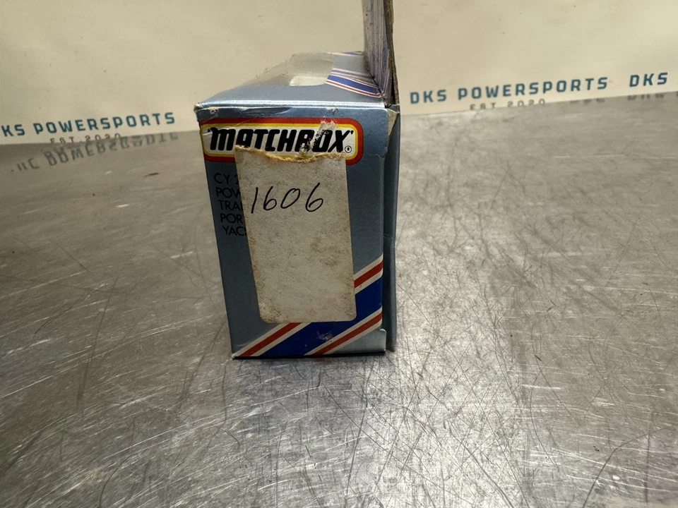 Matchbox Convoy CY-22 DAF SHARK BOAT POWERLAUNCH TRANSPORTER LAKESIDE SEMI 1983 - Image 4 of 4