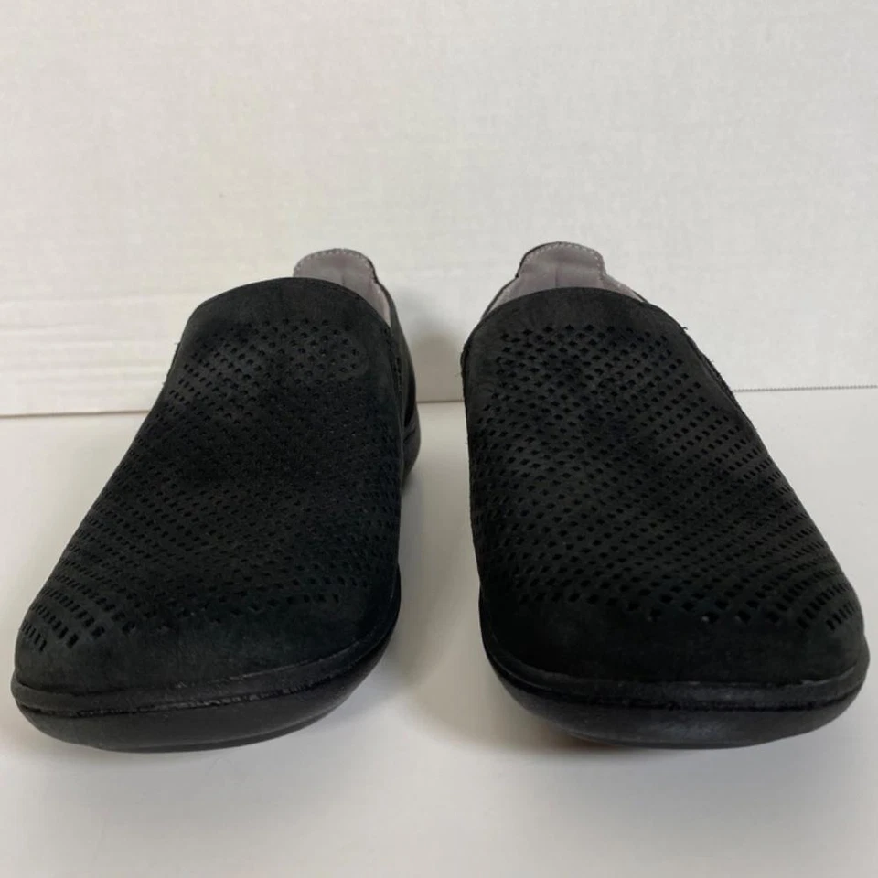 Mocasines sin cordones Aravon Lia para mujer 8,5 gamuza perforada Lagenlook minimalista ciudad Foto 4 de 4