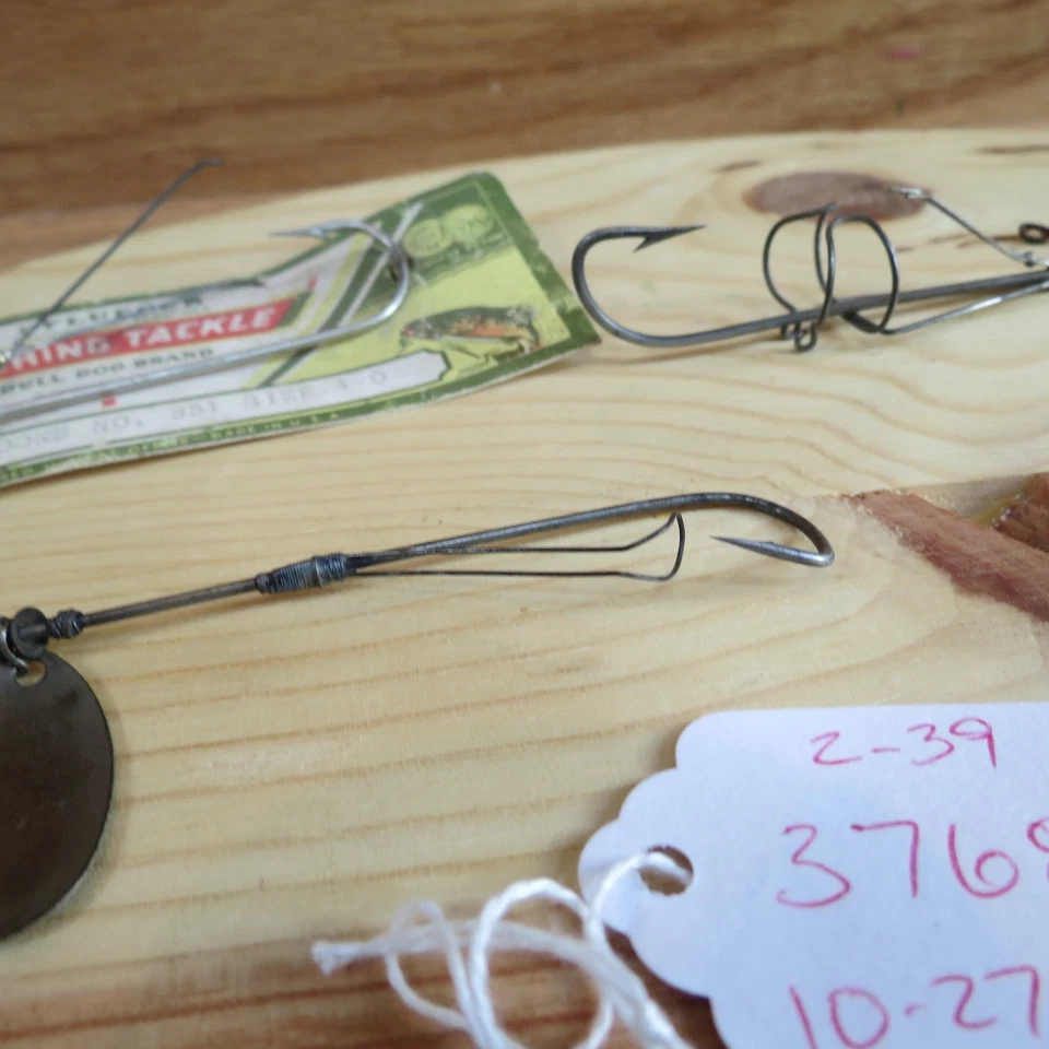 Pflueger fishing lure hook and more (lot#3768) - Image 3 of 4