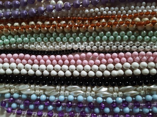 Lot Of 4+ Pounds 67 pcs Mardi Gras Beads Necklaces Various Styles Colors - Picture 11 of 11