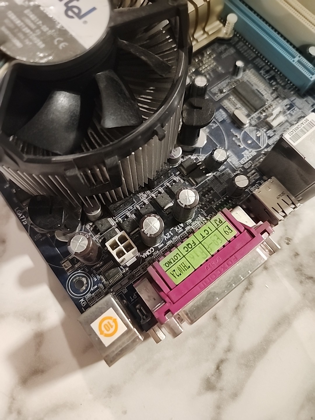 1PC Used GIGABYTE GA-945GZM-S2 Motherboard