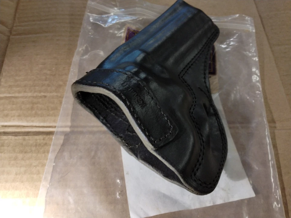 Kramer genuine horsehide vertical scabbard Smith & Wesson 625 5" Black RH 1.5" - Image 3 of 4