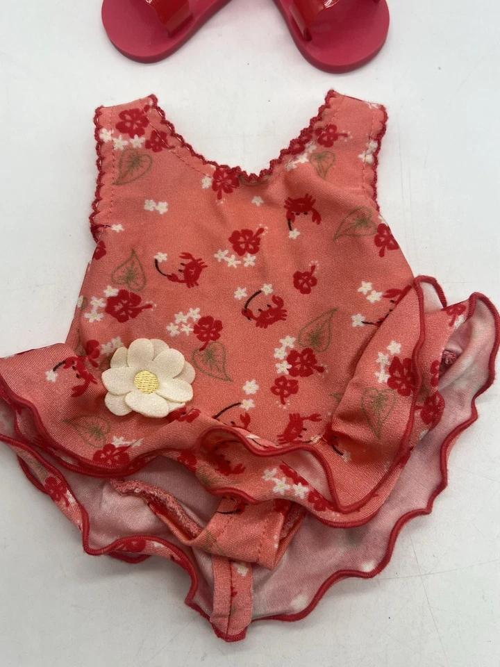 Conjunto de traje de baño American Girl Bitty Baby Seashore traje de baño cangrejo y sandalias rosas Foto 2 de 4
