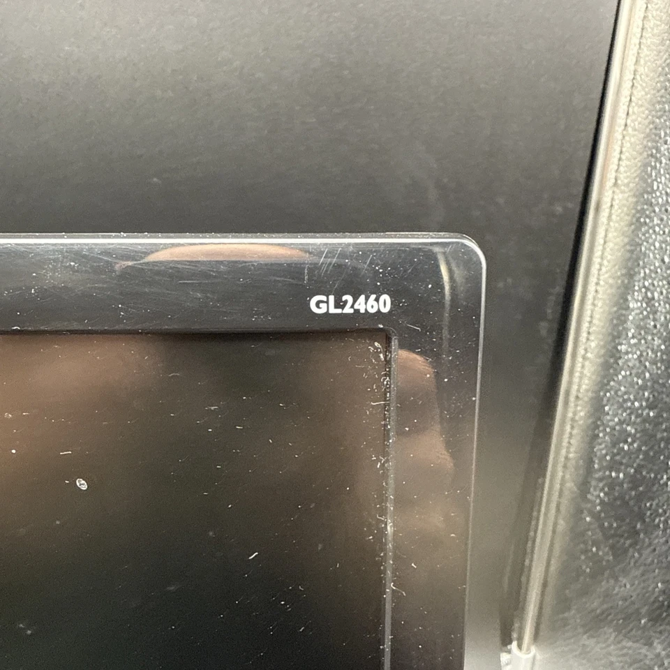 BenQ GL2460-B 24-inch Monitor with HDMI and VGA Audio Ports - Image 3 of 4