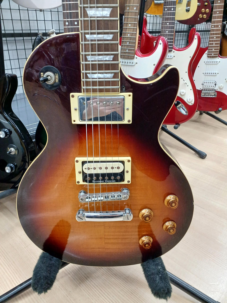 YAMAHA SL380 Studio Lord レスポールタイプ サンバースト YAMAHA SL380 Studio Lord レスポールタイプ サンバースト
