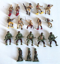 Set of 18 Vintage Plastic Toy Soldiers Hand Painted Unbranded
