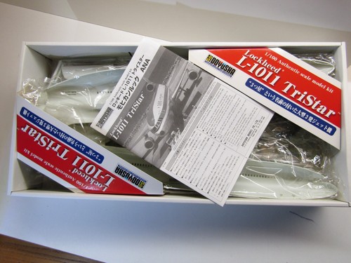 Doyusha 1:100 Scale 'ANA' Lockheed L-1011 TriStar model kit # 100-TRML-6000 - Picture 3 of 12