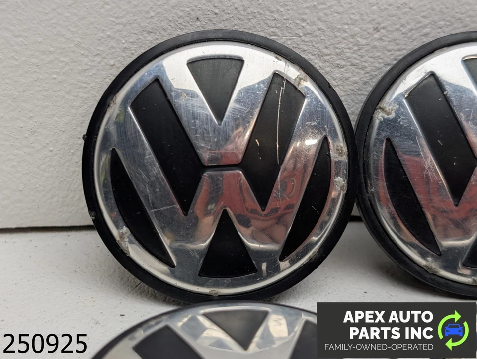 Tapacubos centrales OEM 2012-2015 Volkswagen Passat 2,5 L Foto 2 de 4