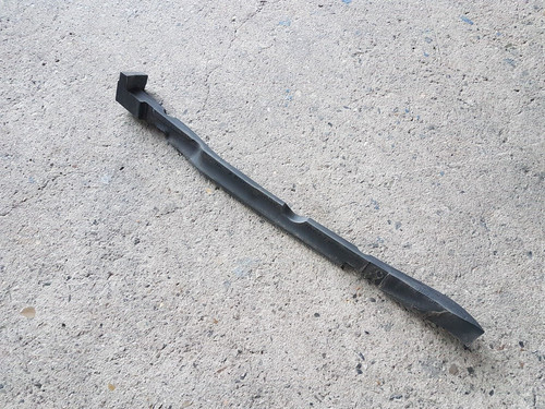 BMW 5er F10 F11 Abdichtung Aggregateraum Kotflügel vorne links 9132299