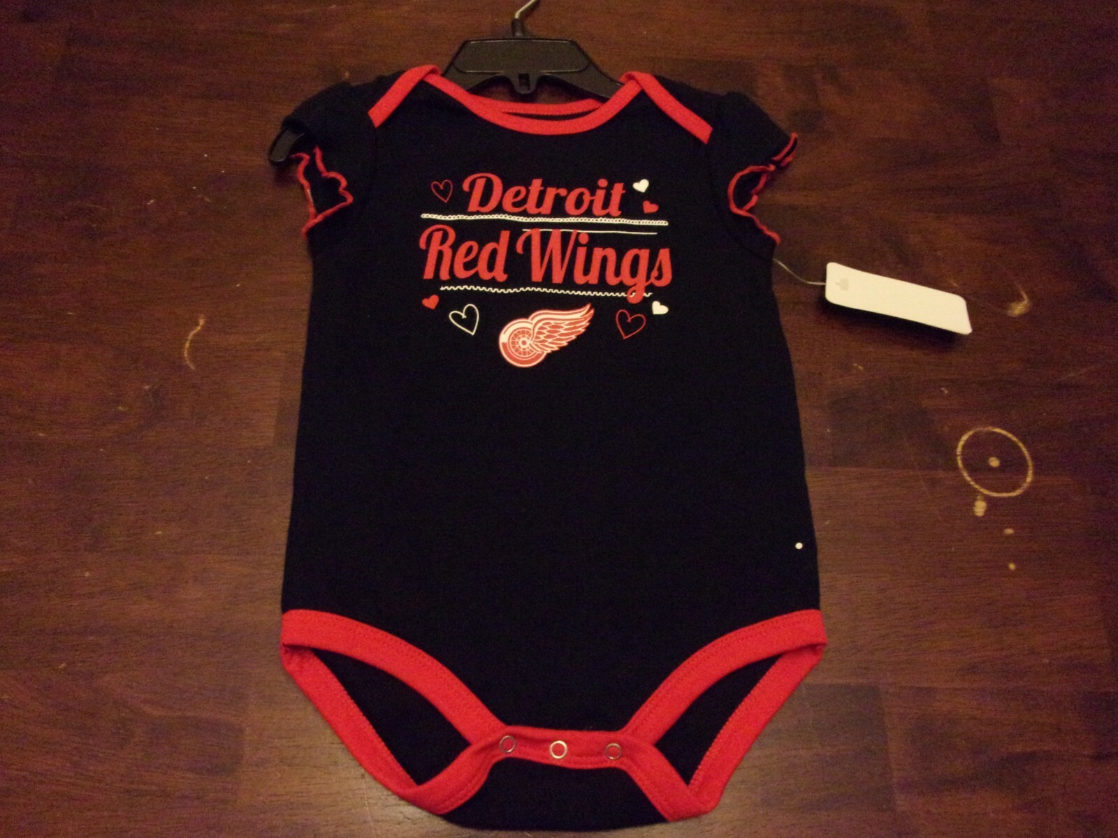 red wings baby clothes