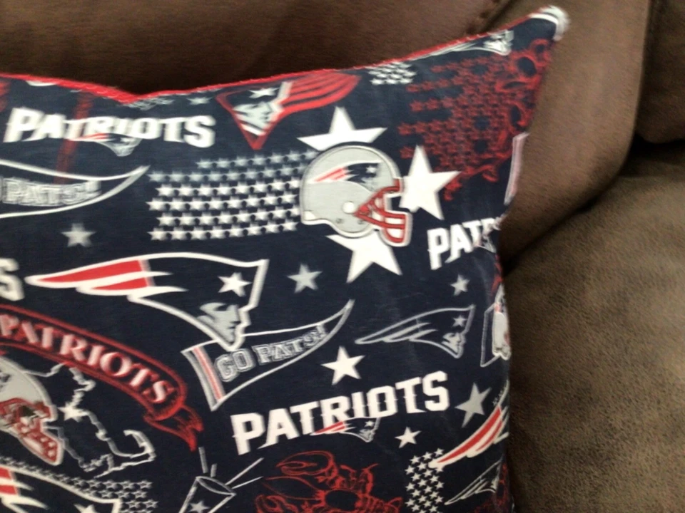 Patriots small decorative pillow - Image 2 of 4