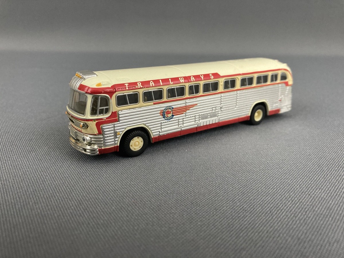 Classic Metal HO 1/87 Scale 1959 GM Continental Trailways