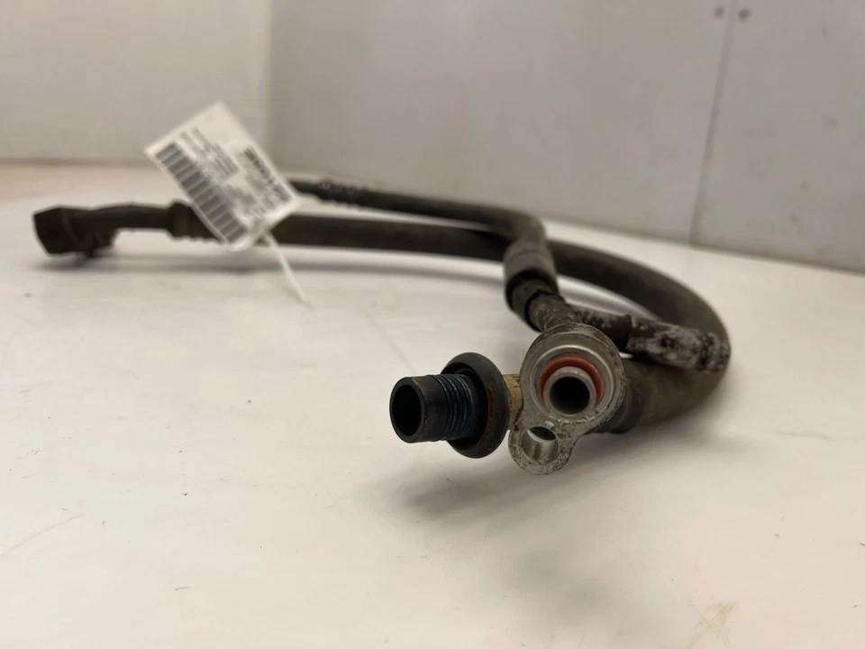 Оригинальный всасывающий шланг для Ford Crown Victoria 2003 2004 2005 годов выпуска от оригинального производителя JU2Z19D734E - Изображение 2 из 4