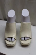 FRENCH CONNECT high heel chunky 70s platform sandal/Mule Patent Leather cream 7