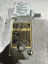 🔥ALLEN BRADLEY 802T-HPN Ser F LIMIT SWITCH No Body 300V 60A Used,FreeShip🇺🇸
