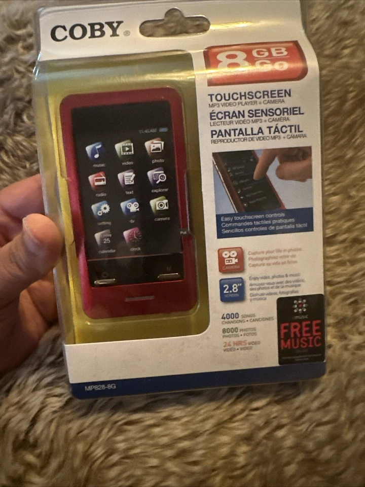 Coby MP828 Red (8 GB) Digital Media Player - Image 2 of 2