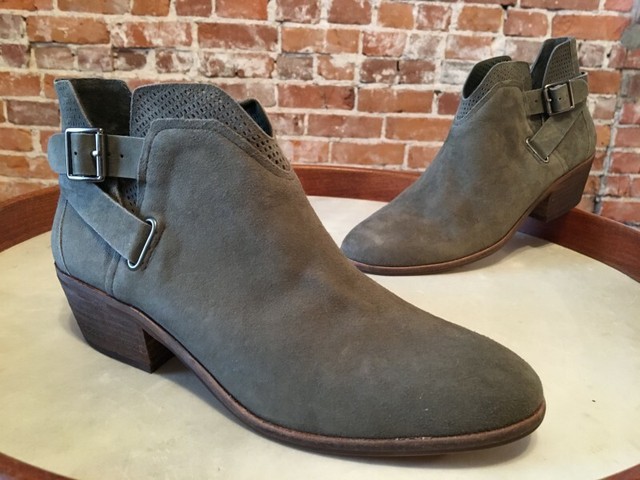 vince camuto panthea bootie