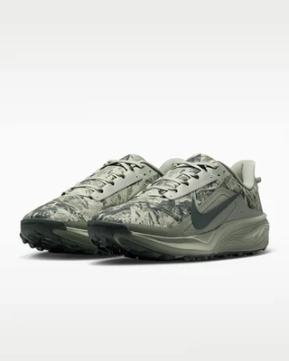 HV8116-301 Nike ACG Pegasus Trail "Spruce Fog/Sea Glass" (Homme) - Photo 1/4