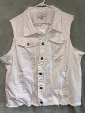 NWT Cato Est 1946 Denim Sleevless Vest Womens Sz 22/24 Button Front White
