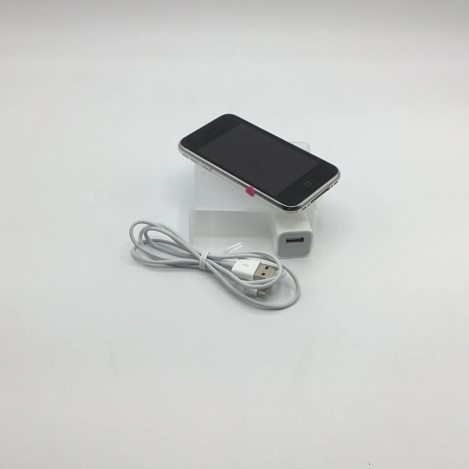 Apple A1303 iPhone 3GS 32 GB - Unlocked - White (MB718LL/A) - Image 2 of 3