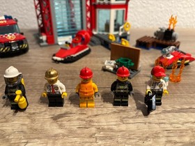 LEGO&reg; City Fire Station with Starter Set / Set 60106 60215 | Used