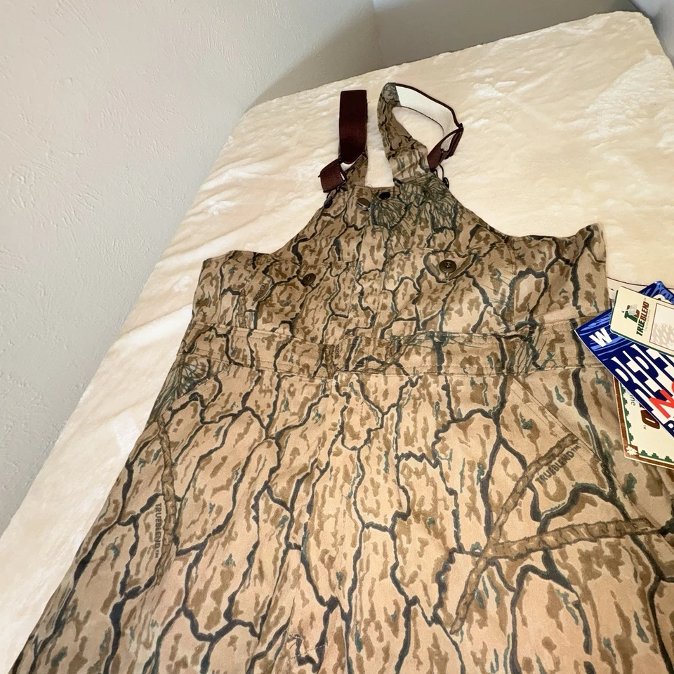 True Blend Bib Overalls Mens M 40 Camo Hunting Full Foliage Invisible Pine NWT - Image 2 of 4