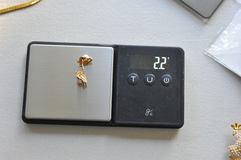 X Aretes de perlas de oro amarillo de 10kt pequeños diamantes perforados poste 2,2 gramos Foto 3 de 4