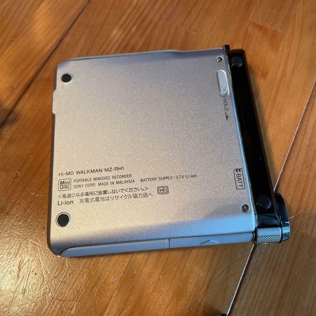 Sony MZ-RH1 S Hi-MD Walkman MiniDisc/MP3 Digital Music Sony MZ-RH1 S Hi-MD Walkman MiniDisc/MP3 Digital Music